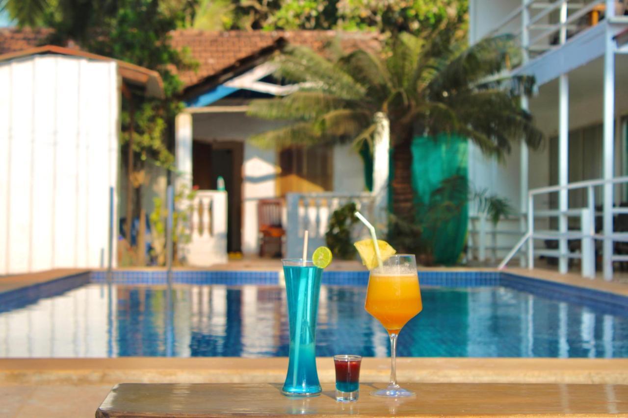 Arabian Sea Beach Resort Morjim Extérieur photo