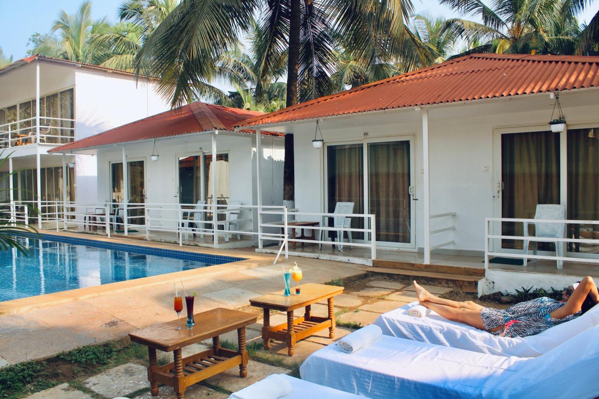 Arabian Sea Beach Resort Morjim Extérieur photo