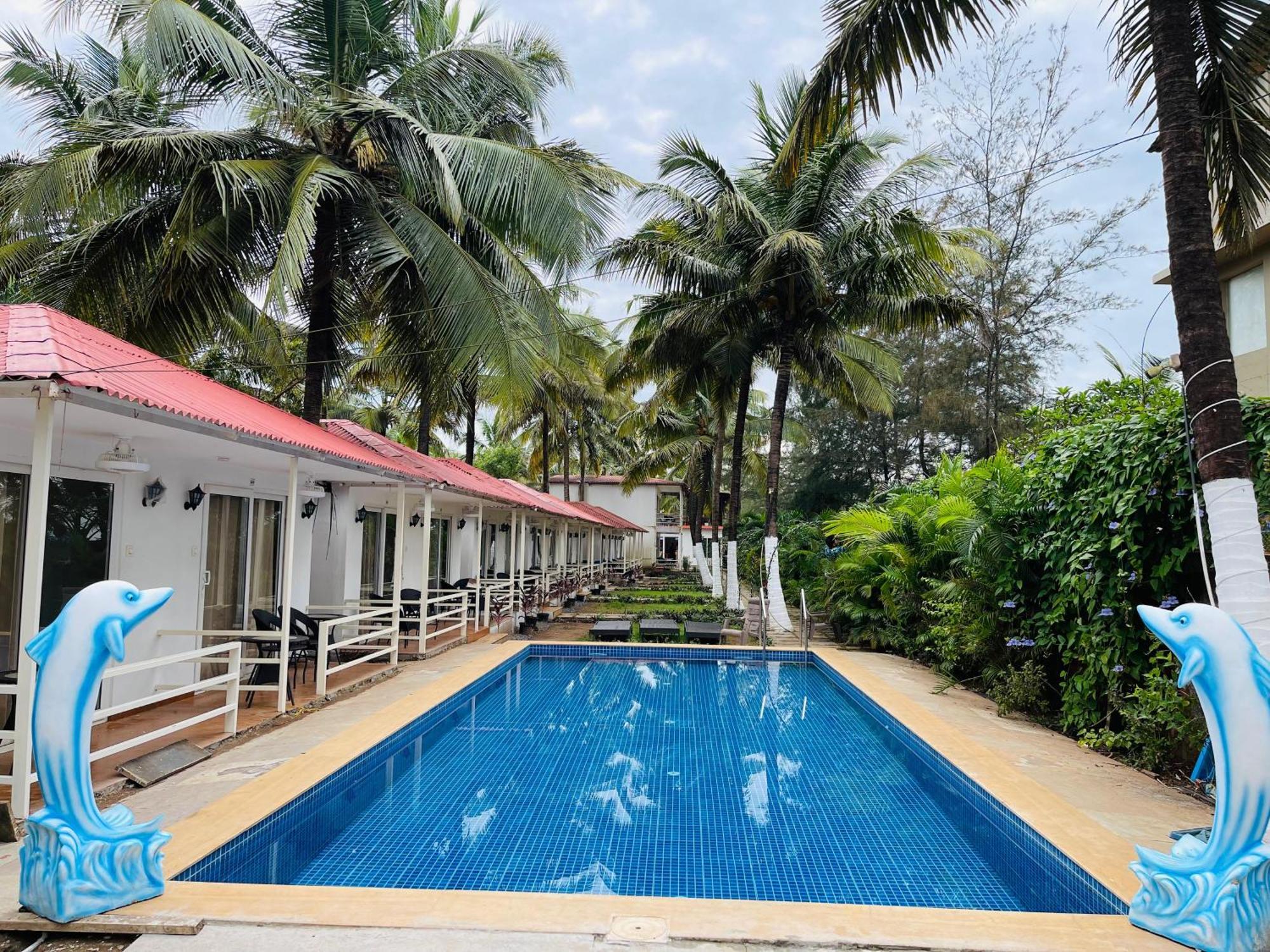 Arabian Sea Beach Resort Morjim Extérieur photo