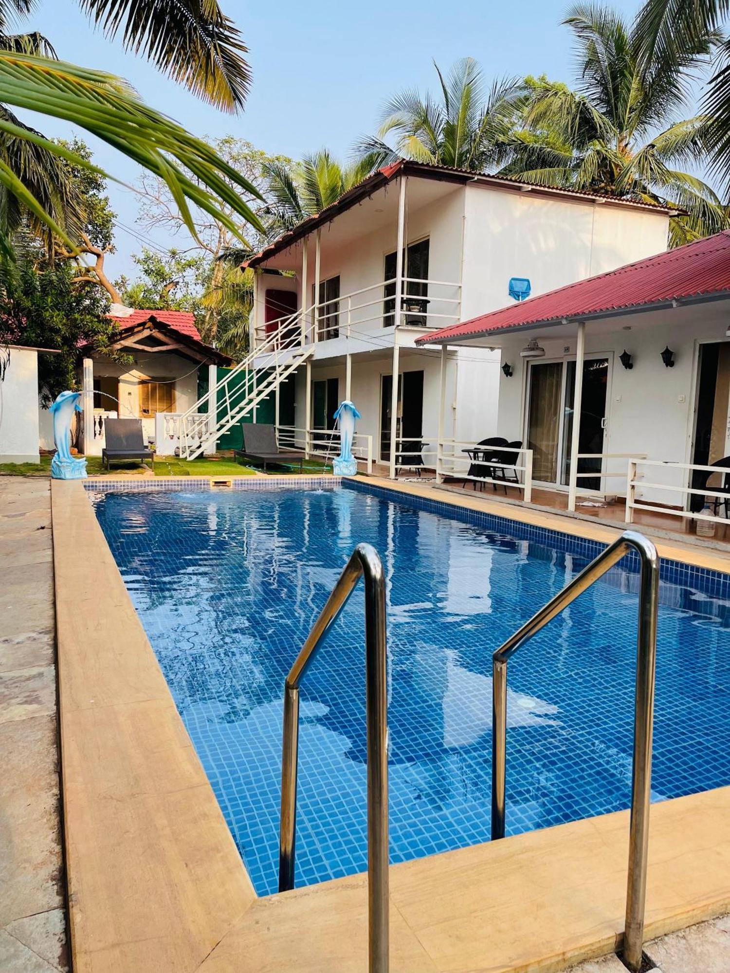 Arabian Sea Beach Resort Morjim Extérieur photo